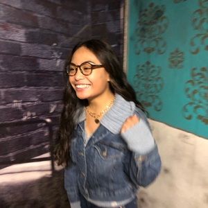 Meet your Posher, Sofia